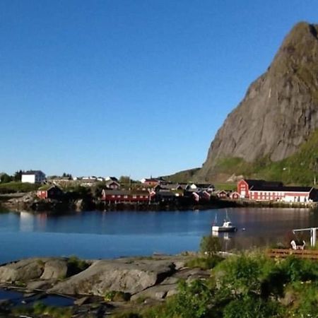 Nordlandshus Ved Havet Pa Reine, Lofoten Kültér fotó