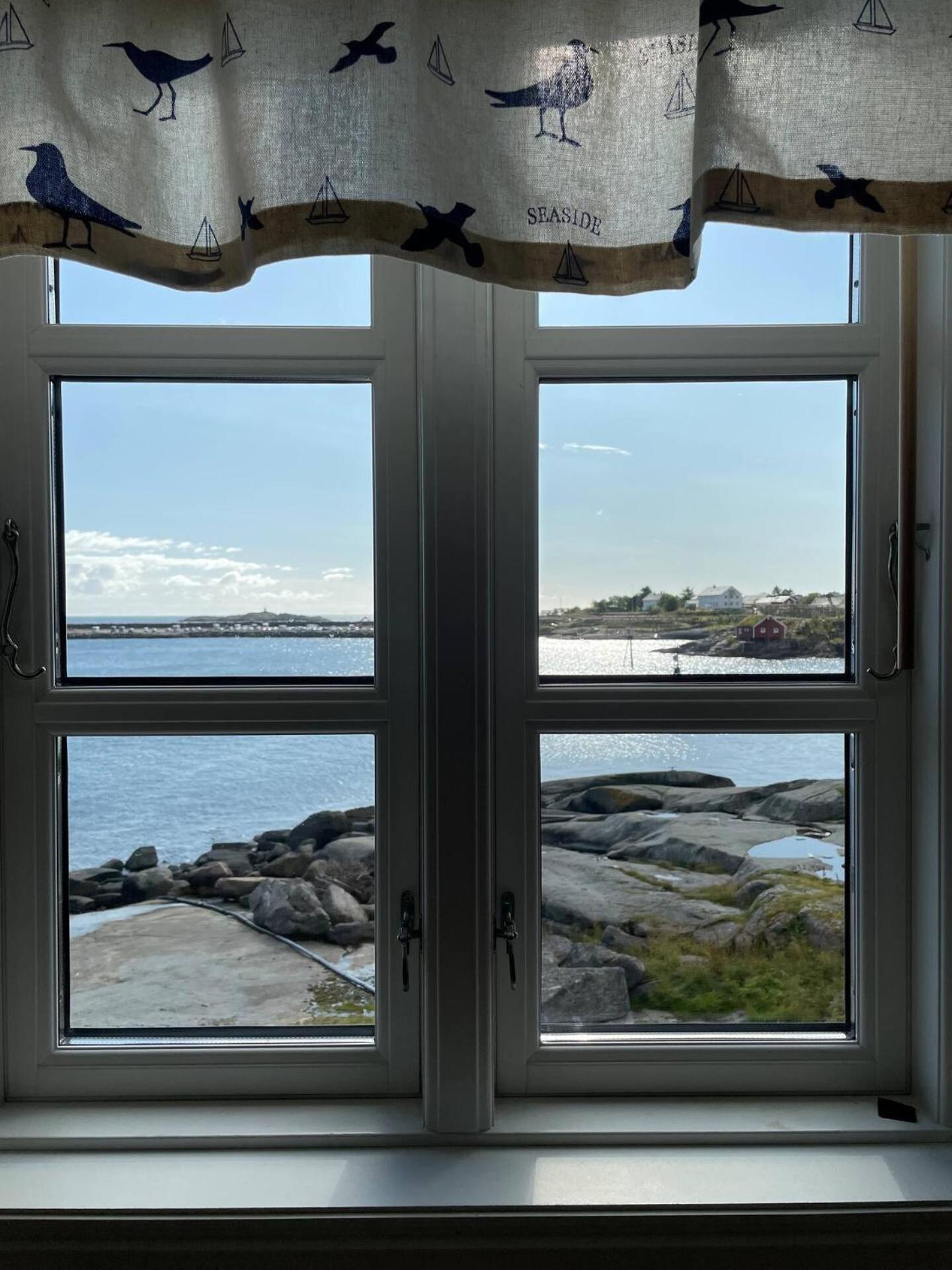 Nordlandshus Ved Havet Pa Reine, Lofoten Kültér fotó