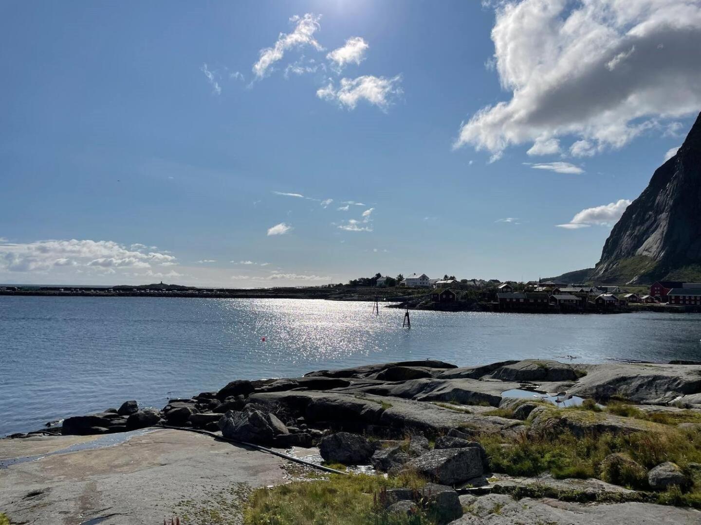 Nordlandshus Ved Havet Pa Reine, Lofoten Kültér fotó